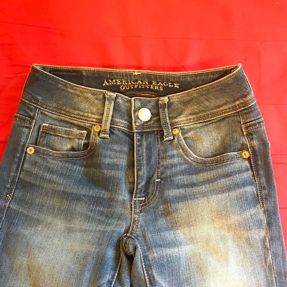 AMERICAN EAGLE OUTFITTERS Kick Crop Jeans - Picture 2 of 4